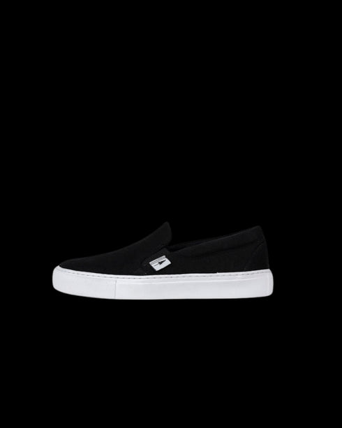 TreeShoe SlipOn Women Black